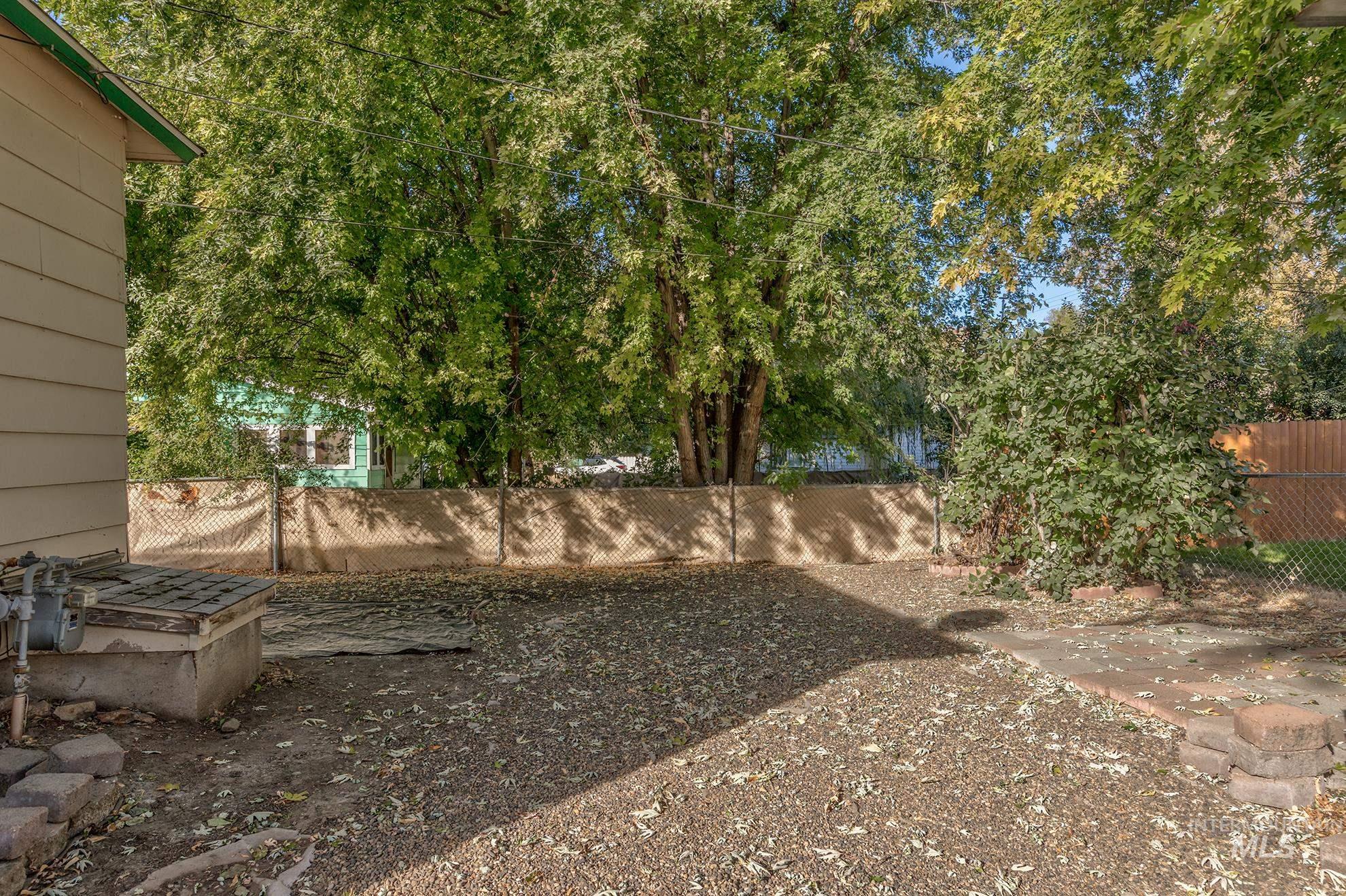 323 E 4th St, Weiser, Idaho 83672, 2 Bedrooms, 1 Bathroom, Residential For Sale, Price $255,000,MLS 99004109