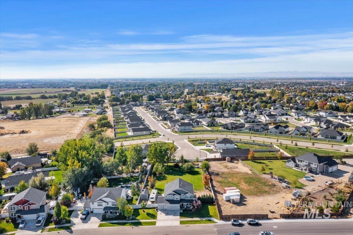 291 Explorer St, Middleton, Idaho 83644, 4 Bedrooms, 2.5 Bathrooms, Residential For Sale, Price $715,000,MLS 99004111