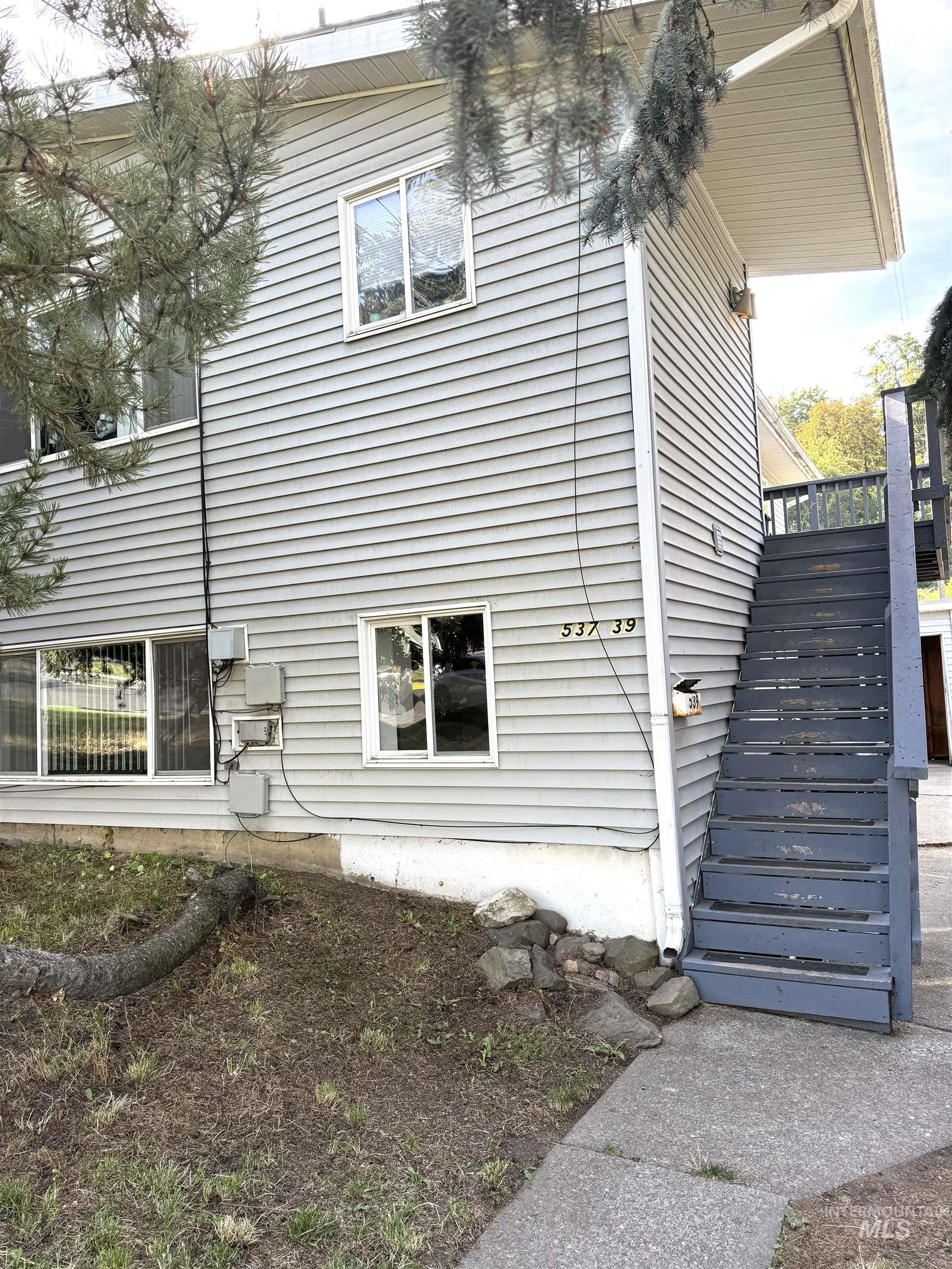 537 E E Street, Moscow, Idaho 83843, 3 Bedrooms, 1 Bathroom, Residential Income For Sale, Price $449,000, 99004114