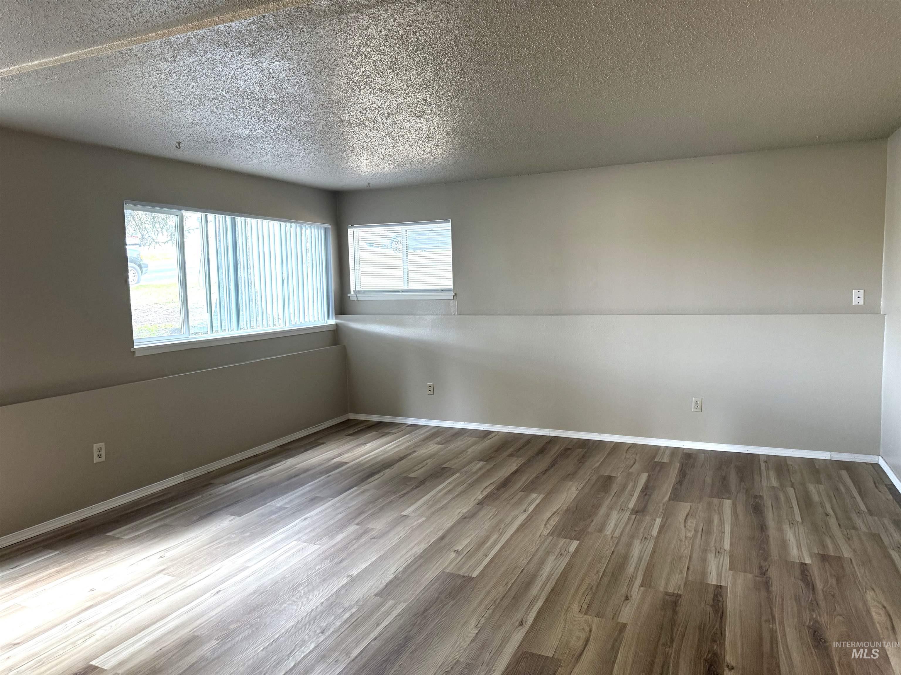 537 E E Street, Moscow, Idaho 83843, 3 Bedrooms, 1 Bathroom, Residential Income For Sale, Price $449,000, 99004114