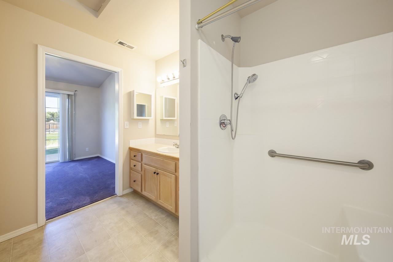 126 E Waterbury Lane, Meridian, Idaho 83646, 2 Bedrooms, 2 Bathrooms, Residential For Sale, Price $292,900,MLS 99004116