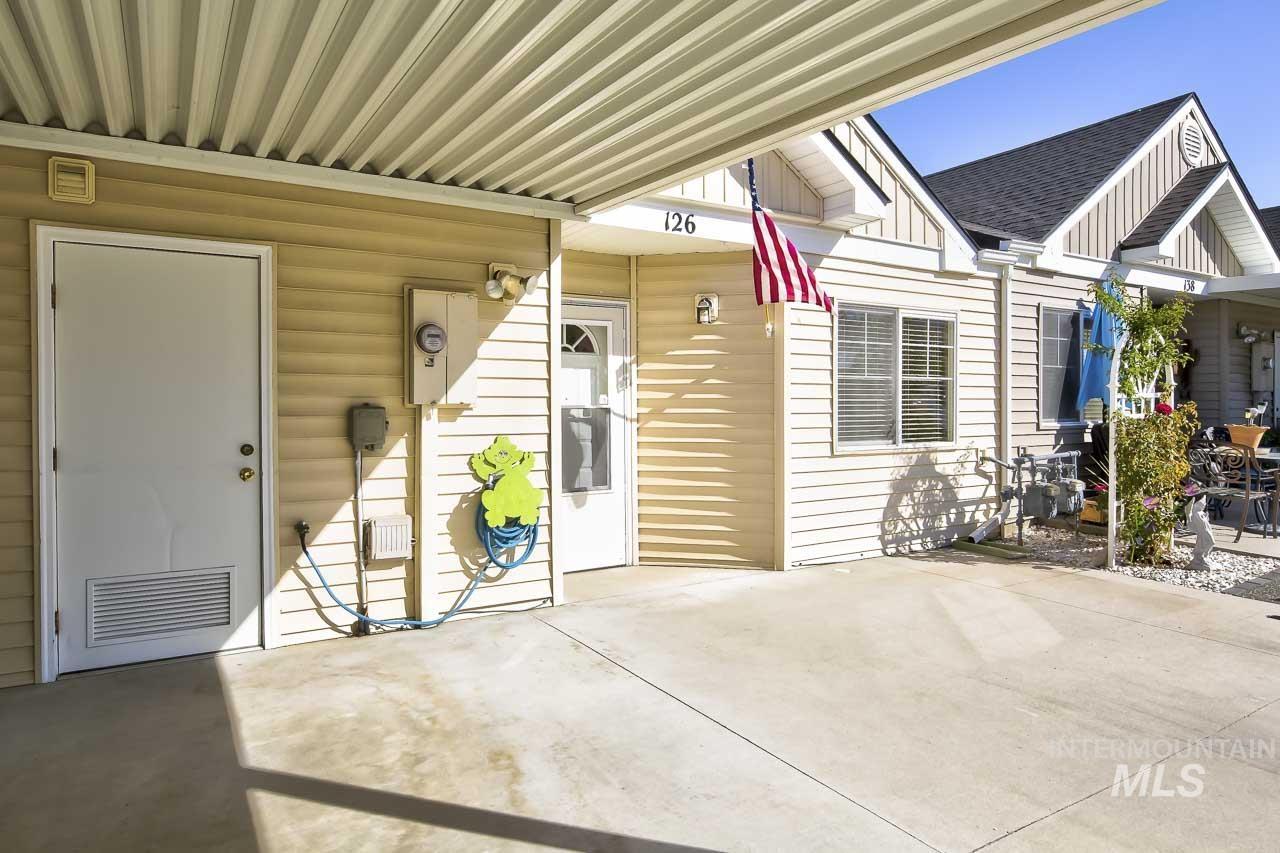 126 E Waterbury Lane, Meridian, Idaho 83646, 2 Bedrooms, 2 Bathrooms, Residential For Sale, Price $292,900,MLS 99004116