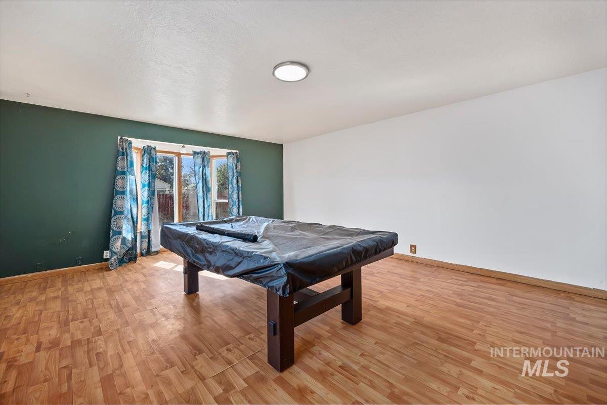 1412 7th Ave E, Twin Falls, Idaho 83301, 4 Bedrooms, 1.5 Bathrooms, Residential For Sale, Price $350,000,MLS 99004119