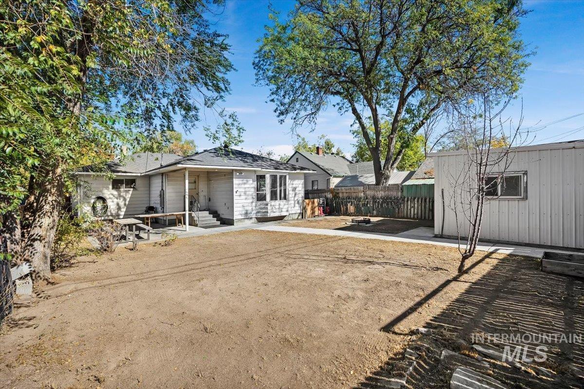 1412 7th Ave E, Twin Falls, Idaho 83301, 4 Bedrooms, 1.5 Bathrooms, Residential For Sale, Price $350,000,MLS 99004119