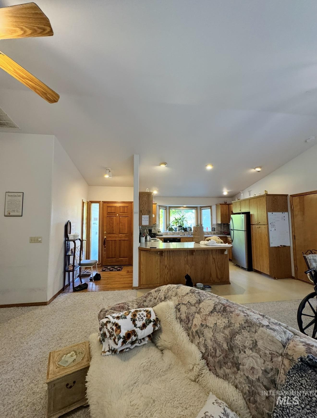 7208 N Crewe Ave, Boise, Idaho 83714, 3 Bedrooms, 2 Bathrooms, Residential For Sale, Price $460,000,MLS 99004121