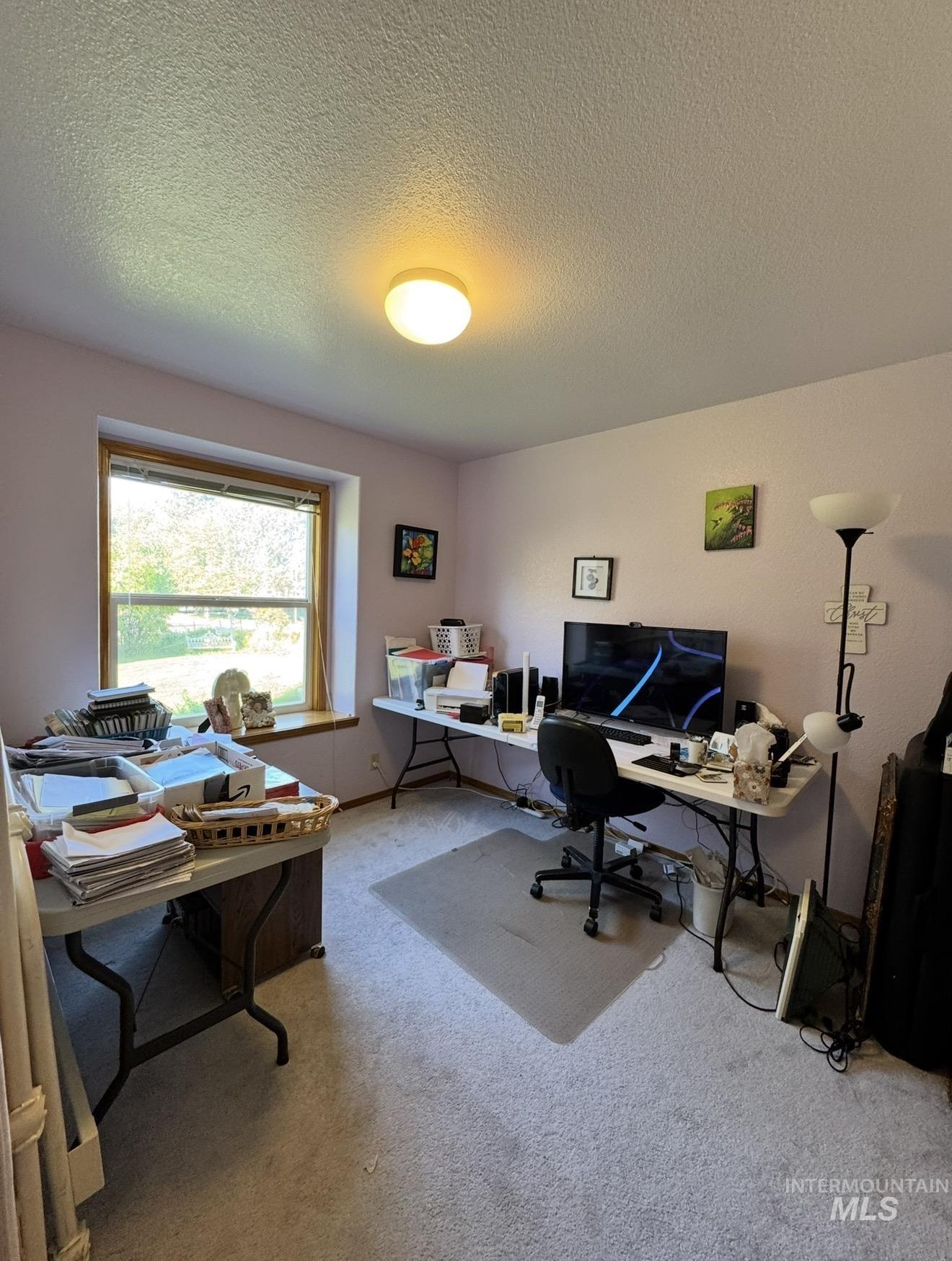 7208 N Crewe Ave, Boise, Idaho 83714, 3 Bedrooms, 2 Bathrooms, Residential For Sale, Price $460,000,MLS 99004121