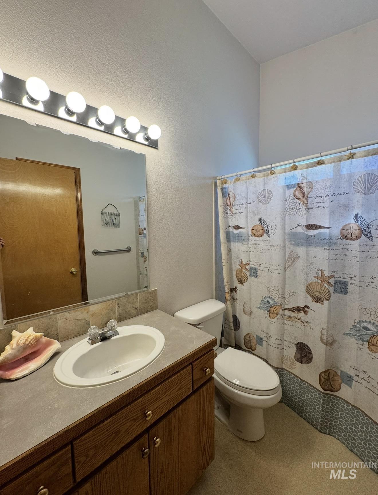7208 N Crewe Ave, Boise, Idaho 83714, 3 Bedrooms, 2 Bathrooms, Residential For Sale, Price $460,000,MLS 99004121