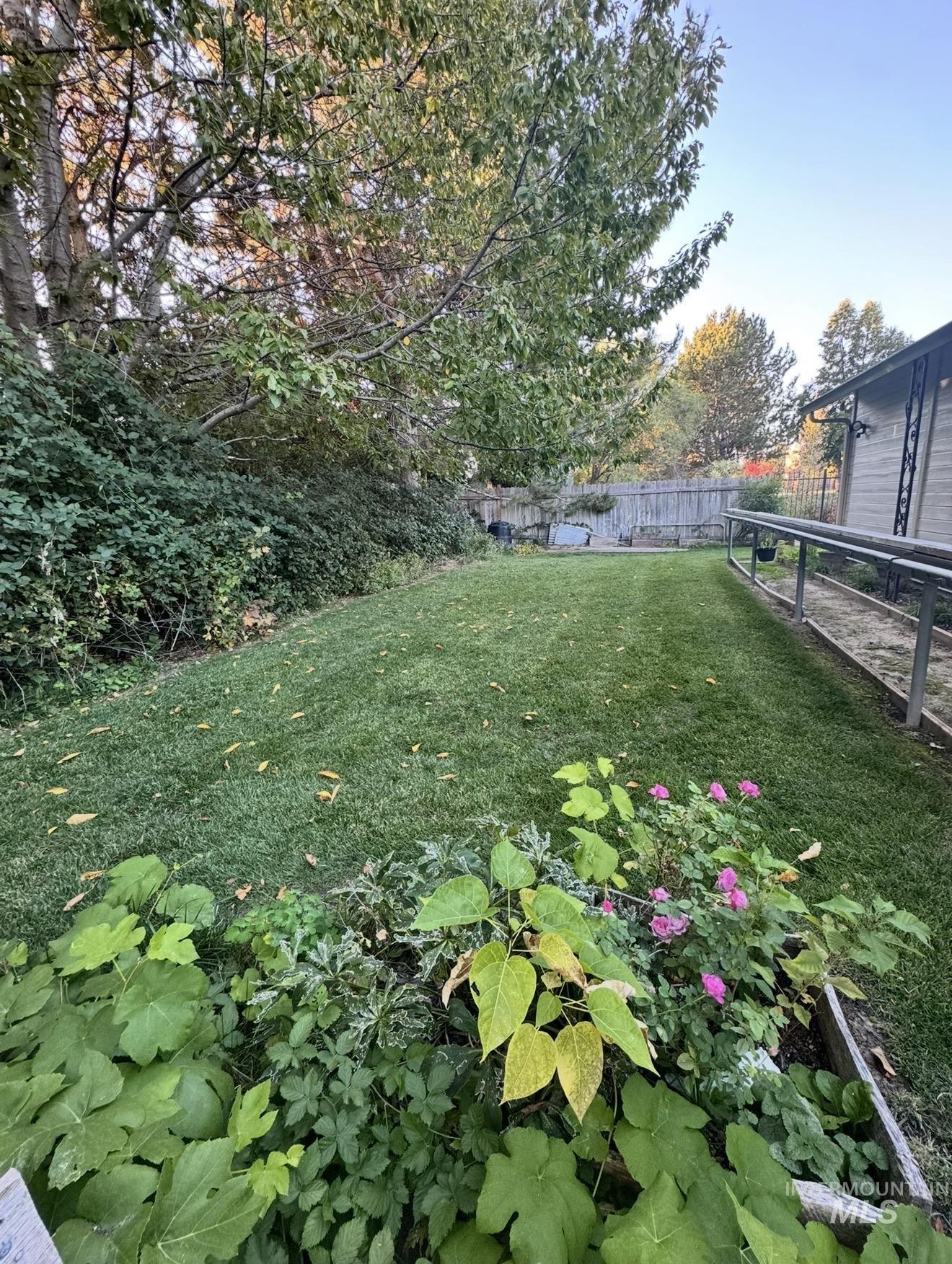 7208 N Crewe Ave, Boise, Idaho 83714, 3 Bedrooms, 2 Bathrooms, Residential For Sale, Price $460,000,MLS 99004121