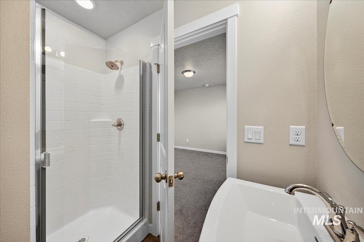 2329 E Spice Loop, Nampa, Idaho 83687, 2 Bedrooms, 2.5 Bathrooms, Residential For Sale, Price $314,900,MLS 99004122