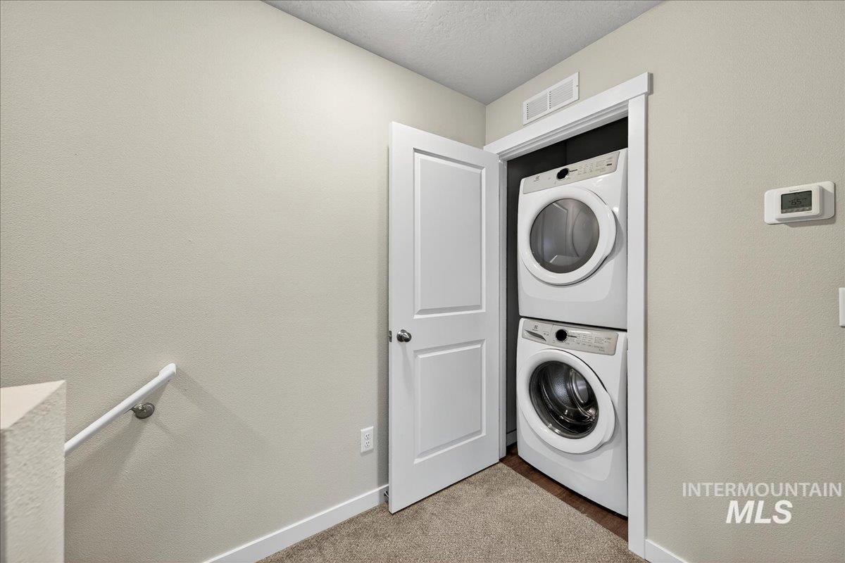 2329 E Spice Loop, Nampa, Idaho 83687, 2 Bedrooms, 2.5 Bathrooms, Residential For Sale, Price $314,900,MLS 99004122