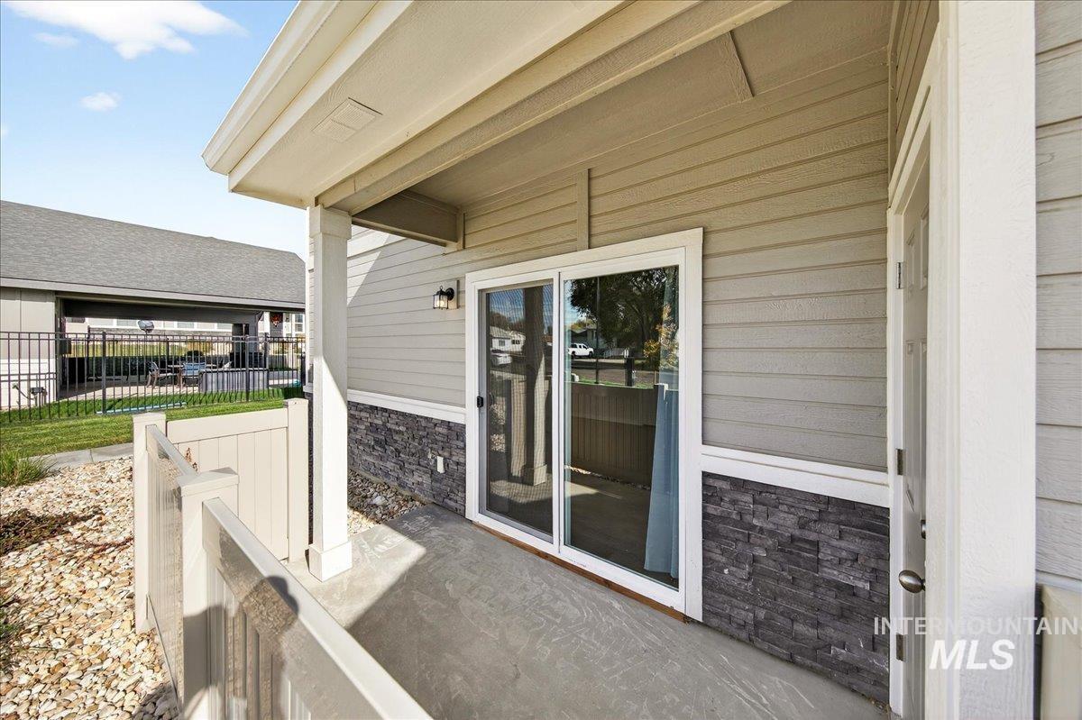 2329 E Spice Loop, Nampa, Idaho 83687, 2 Bedrooms, 2.5 Bathrooms, Residential For Sale, Price $314,900,MLS 99004122