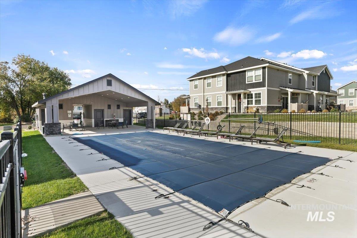 2329 E Spice Loop, Nampa, Idaho 83687, 2 Bedrooms, 2.5 Bathrooms, Residential For Sale, Price $314,900,MLS 99004122