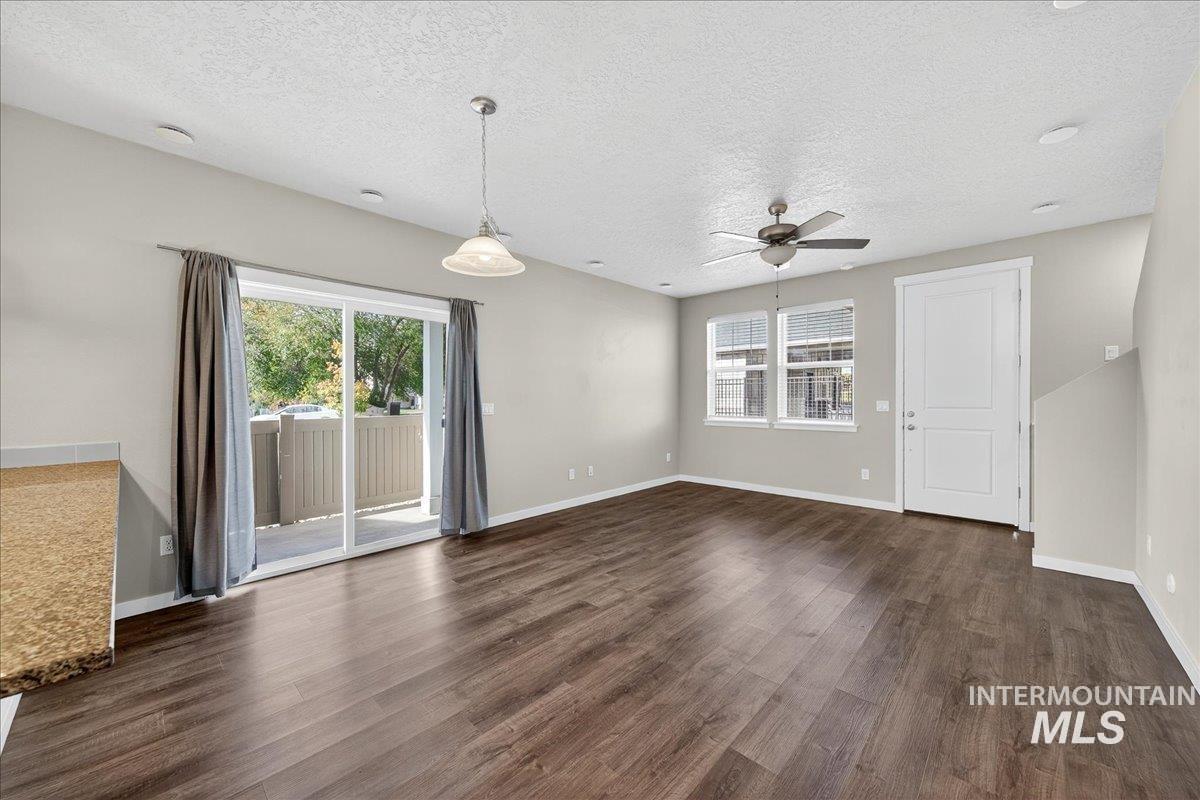 2329 E Spice Loop, Nampa, Idaho 83687, 2 Bedrooms, 2.5 Bathrooms, Residential For Sale, Price $314,900,MLS 99004122