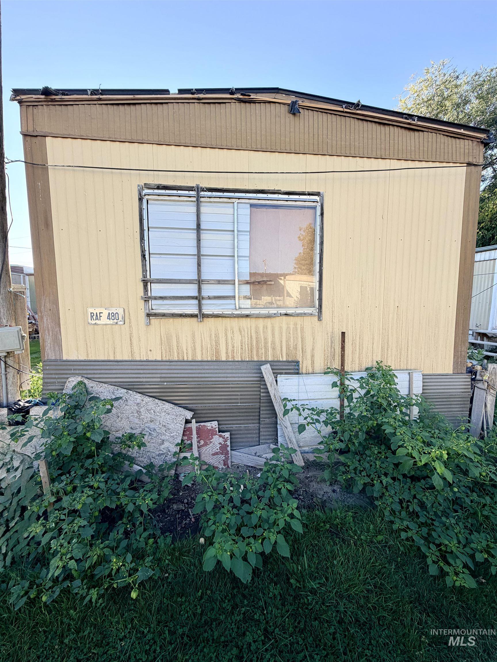 143 5th St Trlr 7, Wilder, Idaho 83676, 3 Bedrooms, 1 Bathroom, Residential For Sale, Price $34,900,MLS 99004126