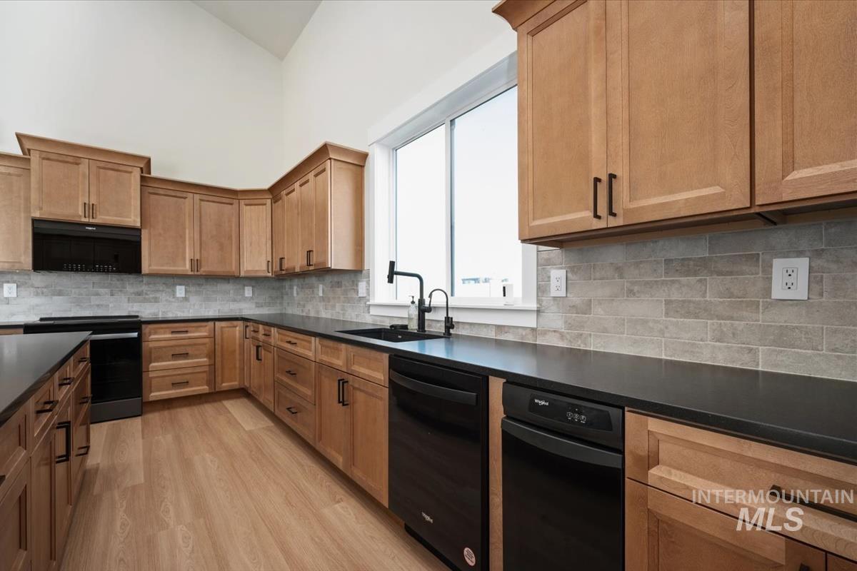 27286 Freezout, Caldwell, Idaho 83607, 6 Bedrooms, 4 Bathrooms, Residential For Sale, Price $1,495,000, 99004140
