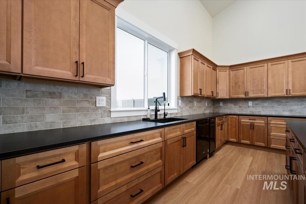 27286 Freezout, Caldwell, Idaho 83607, 6 Bedrooms, 4 Bathrooms, Residential For Sale, Price $1,495,000, 99004140