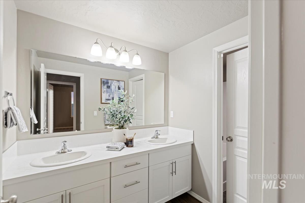 27286 Freezout, Caldwell, Idaho 83607, 6 Bedrooms, 4 Bathrooms, Residential For Sale, Price $1,495,000, 99004140