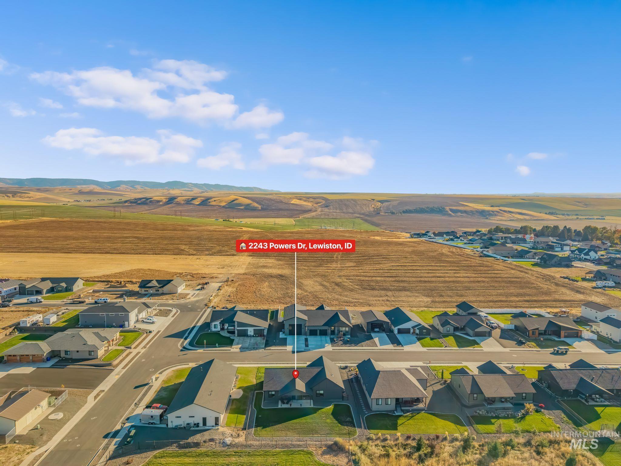 2243 Powers Drive, Lewiston, Idaho 83501, 3 Bedrooms, 2.5 Bathrooms, Residential For Sale, Price $627,500, 99004141