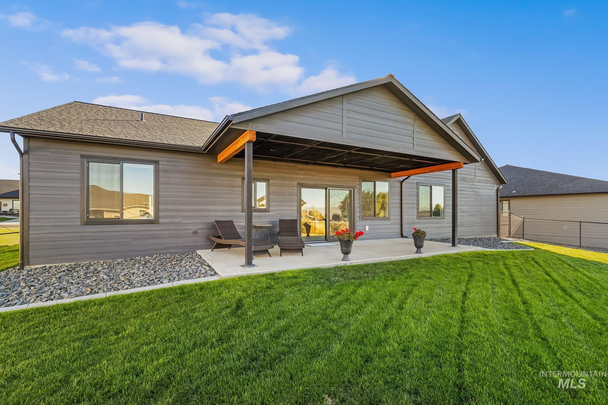 2243 Powers Drive, Lewiston, Idaho 83501, 3 Bedrooms, 2.5 Bathrooms, Residential For Sale, Price $627,500, 99004141