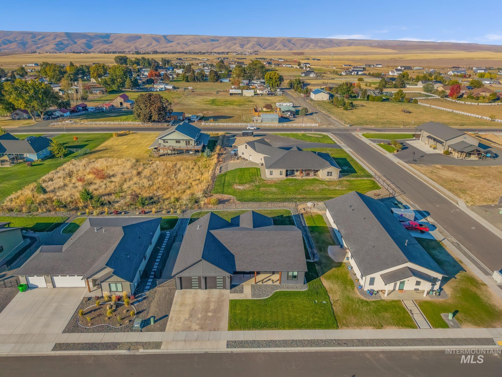 2243 Powers Drive, Lewiston, Idaho 83501, 3 Bedrooms, 2.5 Bathrooms, Residential For Sale, Price $627,500, 99004141