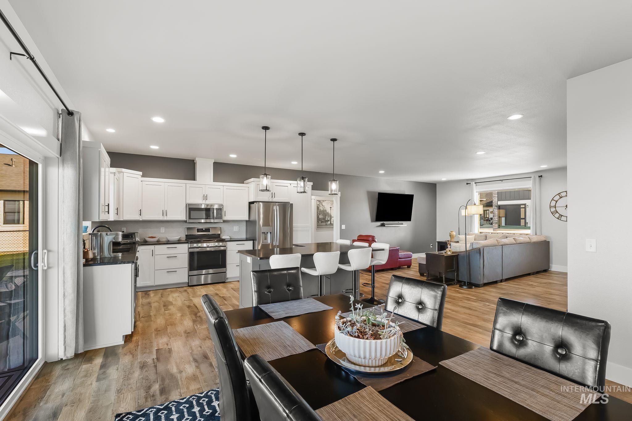 2243 Powers Drive, Lewiston, Idaho 83501, 3 Bedrooms, 2.5 Bathrooms, Residential For Sale, Price $627,500, 99004141