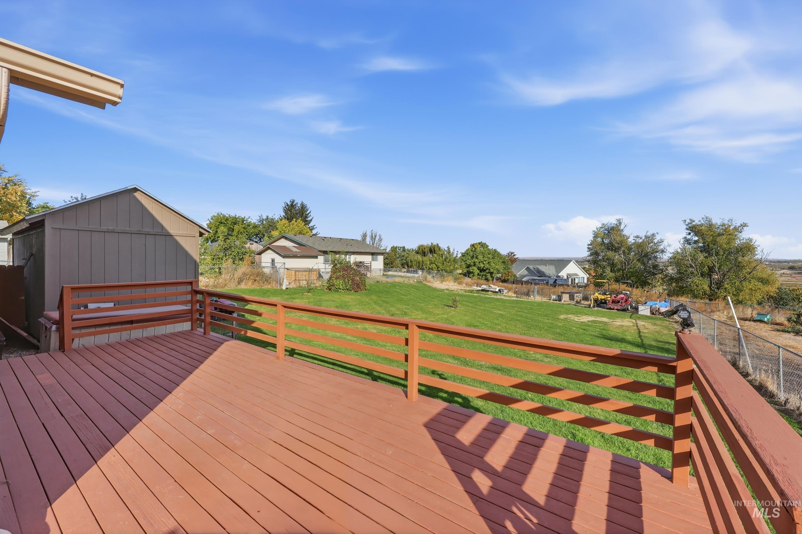 21270 Whittier Dr, Greenleaf, Idaho 83626, 3 Bedrooms, 4 Bathrooms, Residential For Sale, Price $409,900,MLS 99004142