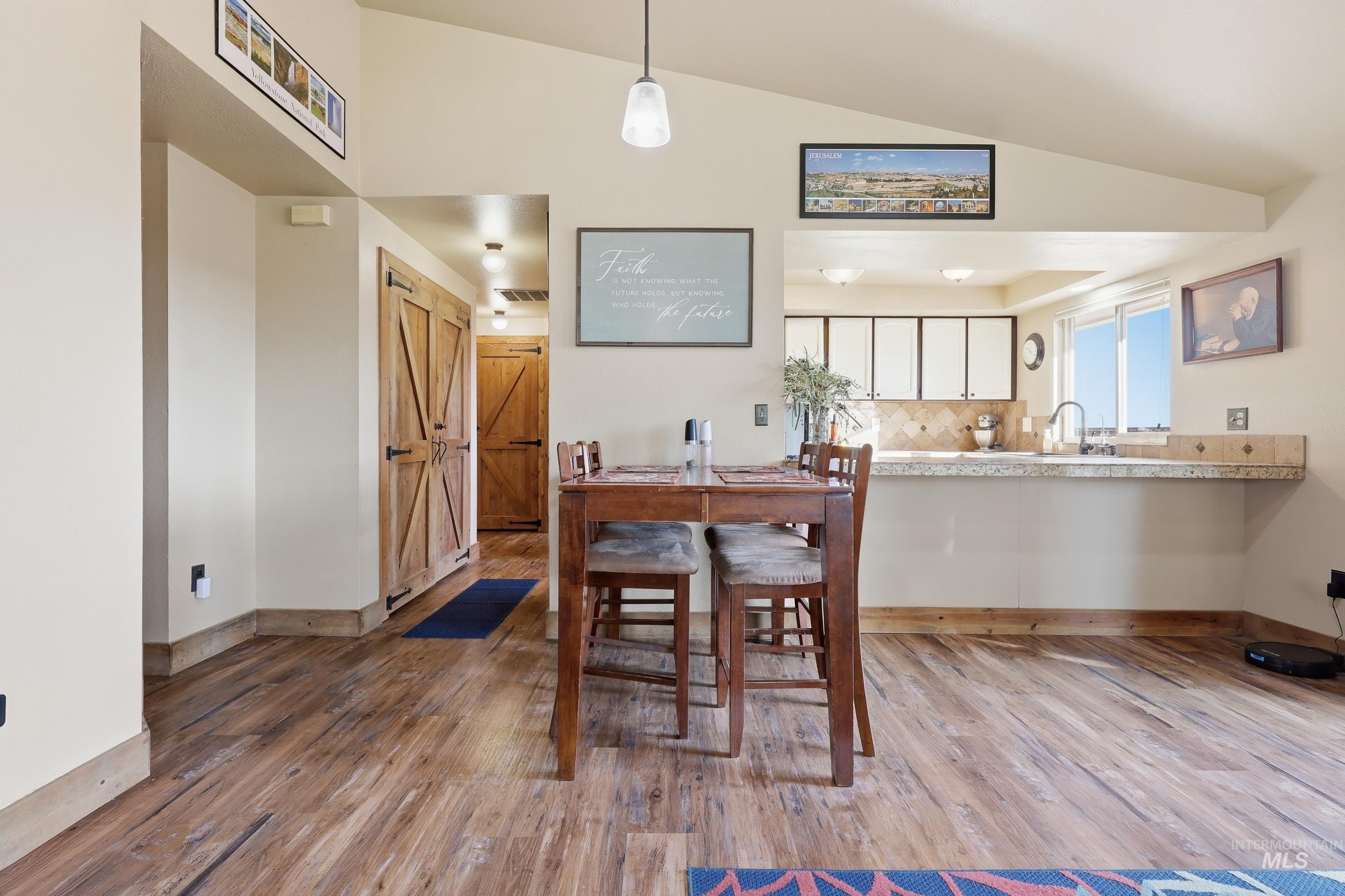 21270 Whittier Dr, Greenleaf, Idaho 83626, 3 Bedrooms, 4 Bathrooms, Residential For Sale, Price $409,900,MLS 99004142