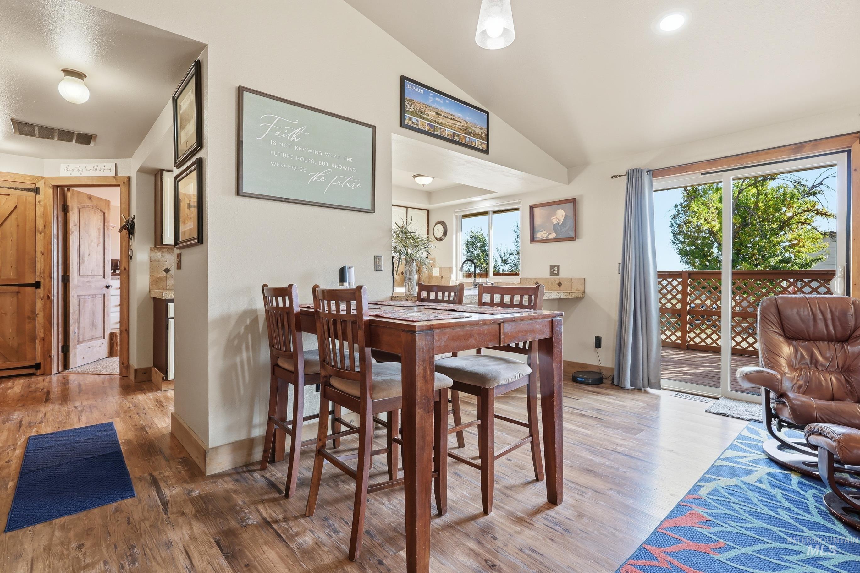 21270 Whittier Dr, Greenleaf, Idaho 83626, 3 Bedrooms, 4 Bathrooms, Residential For Sale, Price $409,900,MLS 99004142