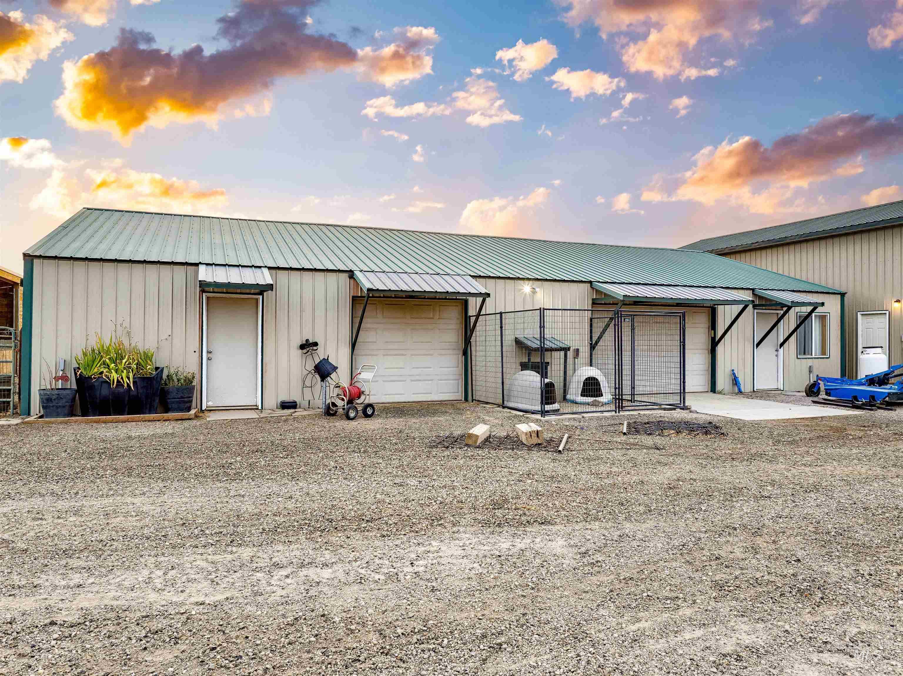 9225 N Highway 52, Horseshoe Bend, Idaho 83629, 3 Bedrooms, 2.5 Bathrooms, Residential For Sale, Price $1,400,000, 99004144