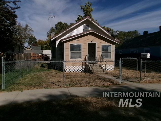 510 E 3rd St, Emmett, Idaho 83617, 3 Bedrooms, 1 Bathroom, Residential For Sale, Price $175,000, 99004147