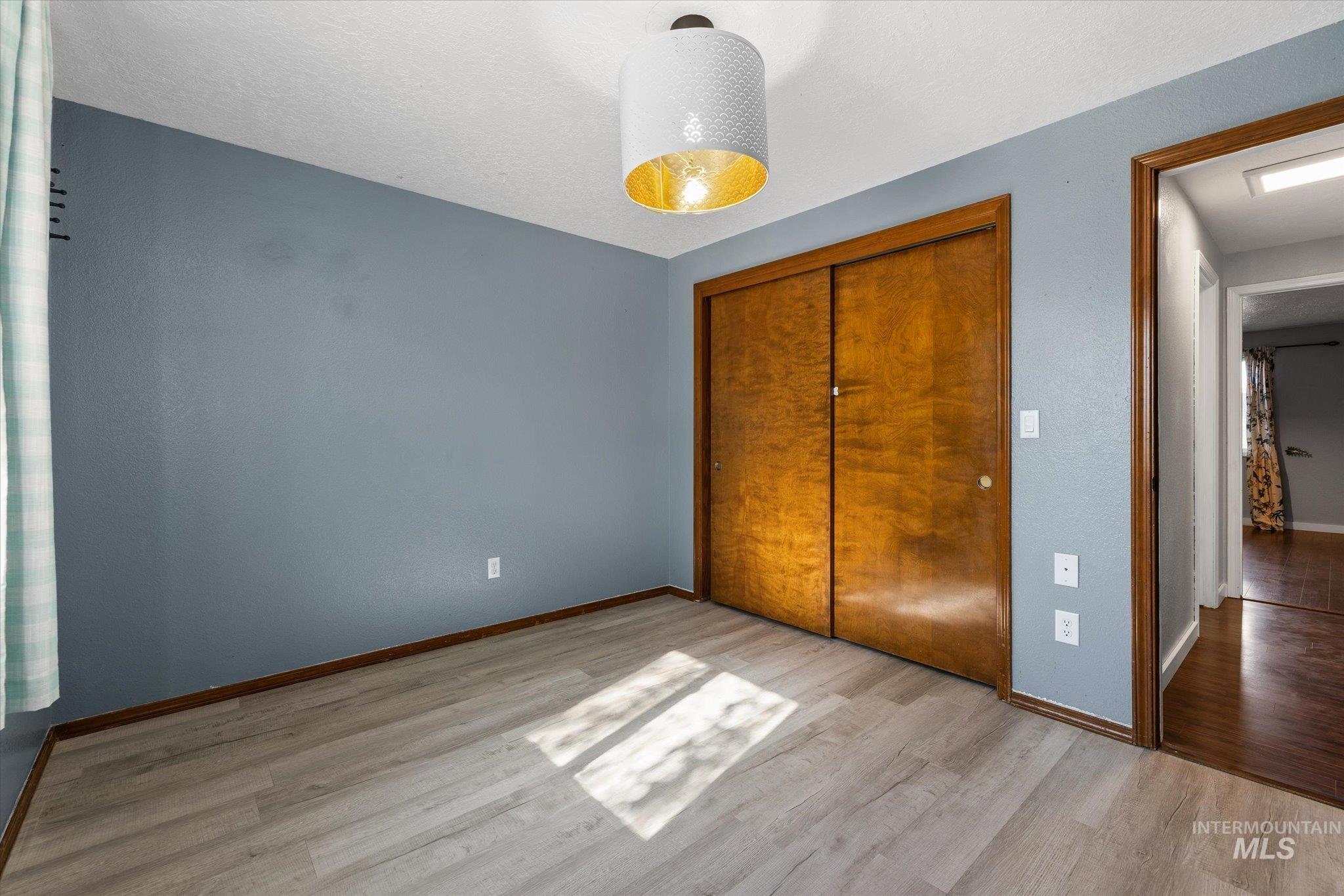 7568 W War Bonnet Dr, Boise, Idaho 83709, 3 Bedrooms, 2 Bathrooms, Residential For Sale, Price $439,900, 99004148