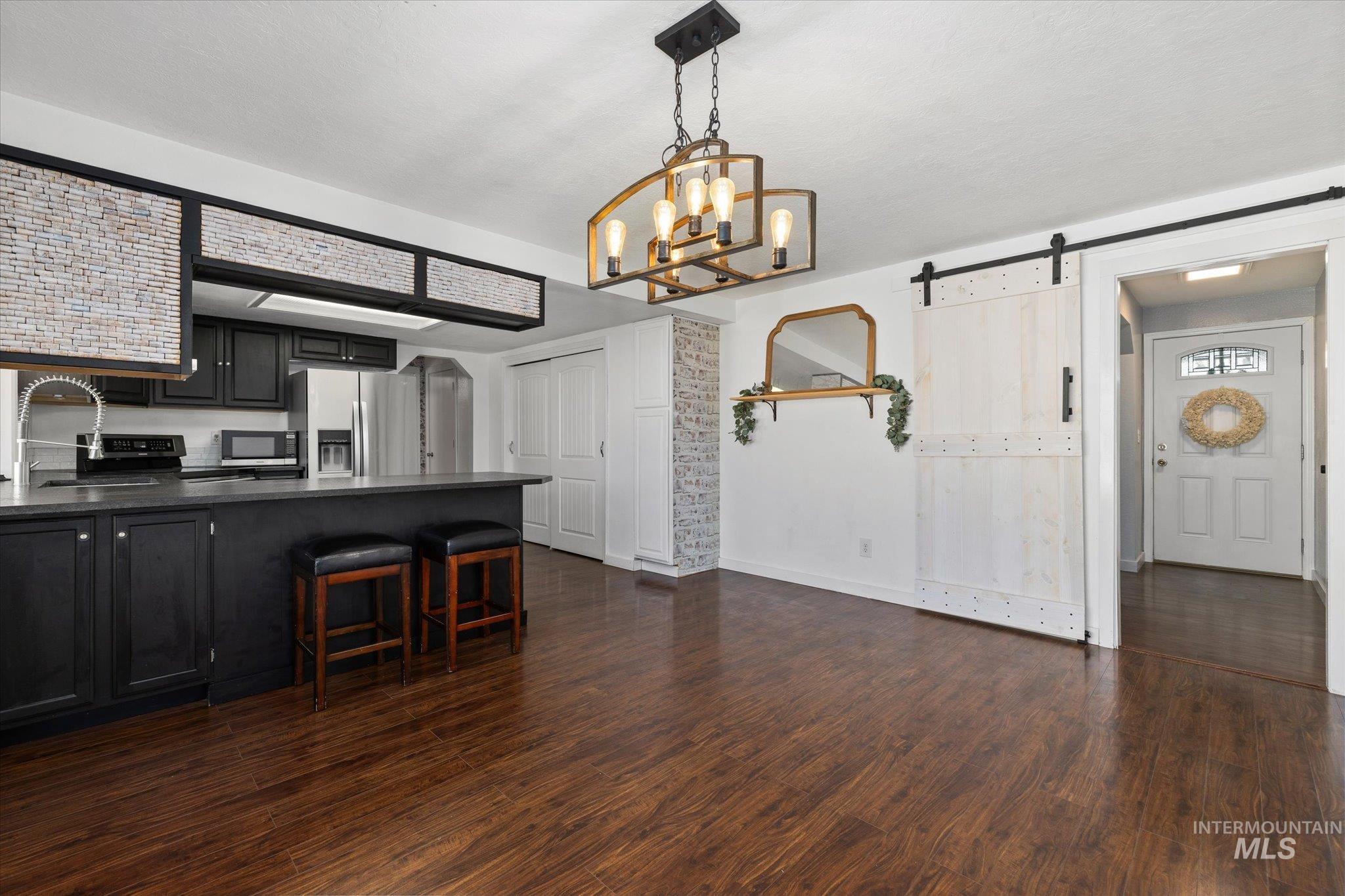 7568 W War Bonnet Dr, Boise, Idaho 83709, 3 Bedrooms, 2 Bathrooms, Residential For Sale, Price $439,900, 99004148