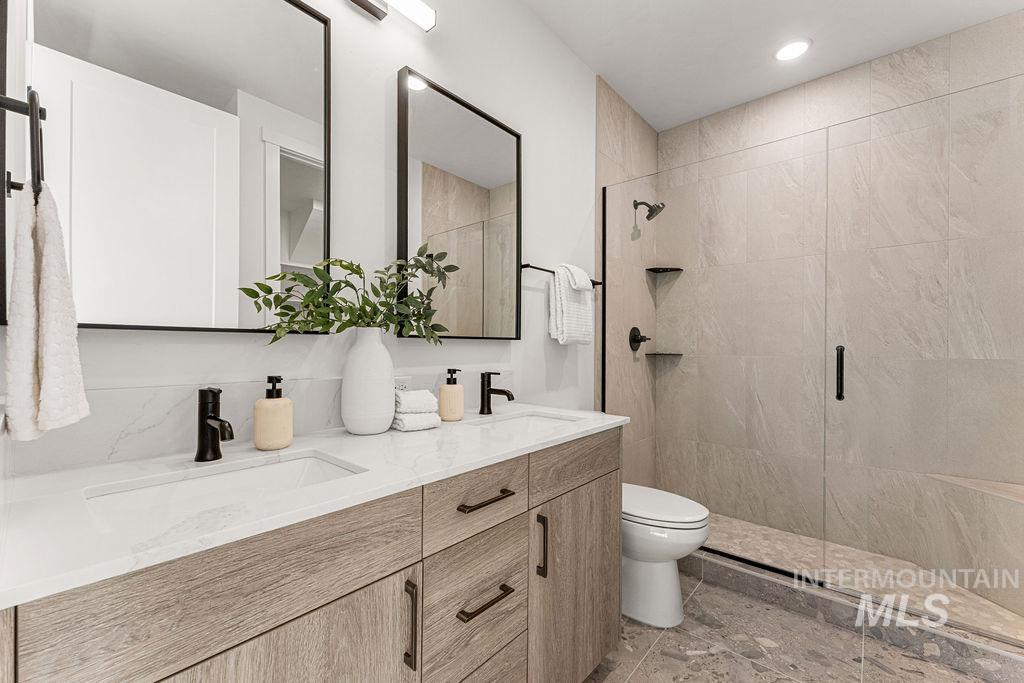 2810 W Bannock St Unit #2, Boise, Idaho 83702, 2 Bedrooms, 2.5 Bathrooms, Residential For Sale, Price $555,000, 99004149