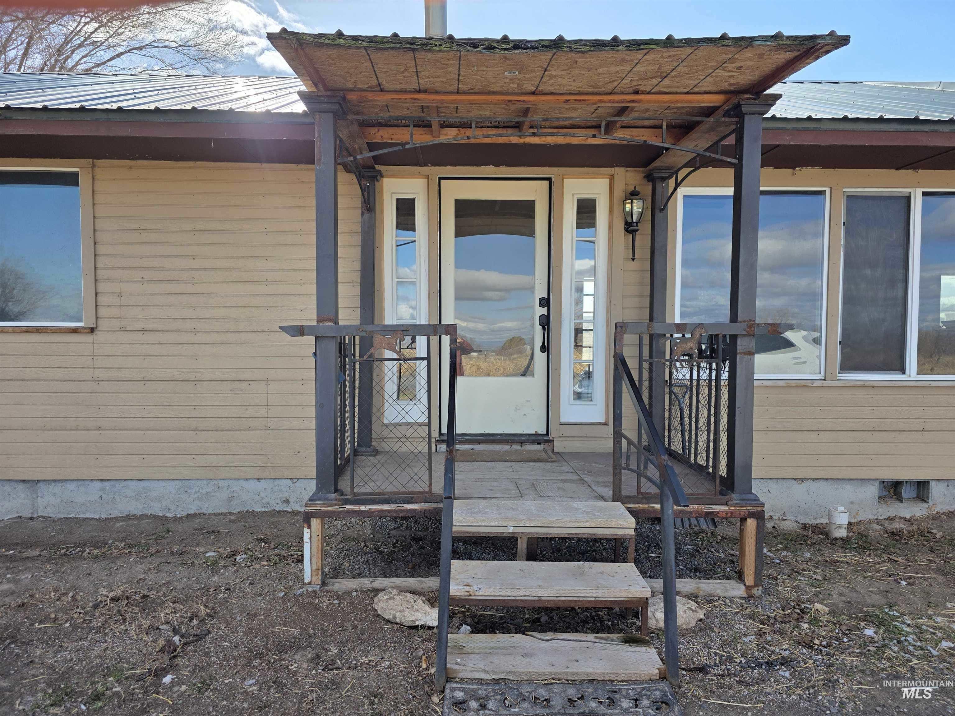 221 Juniper Street, Buhl, Idaho 83316, 2 Bedrooms, 1 Bathroom, Residential For Sale, Price $400,000,MLS 99004150