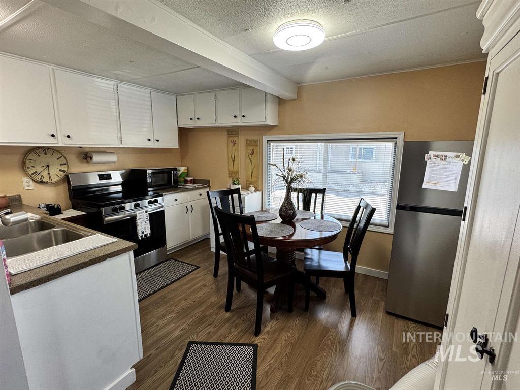 8647 W Antelope, Boise, Idaho 83704, 2 Bedrooms, 1 Bathroom, Residential For Sale, Price $45,000,MLS 99004151