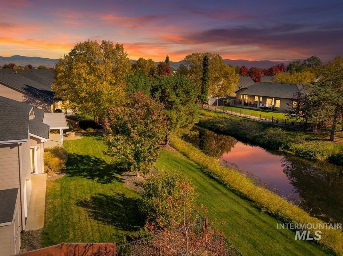 10187 W Purple Ash Dr., Star, Idaho 83669, 3 Bedrooms, 2 Bathrooms, Residential For Sale, Price $759,000, 99004154