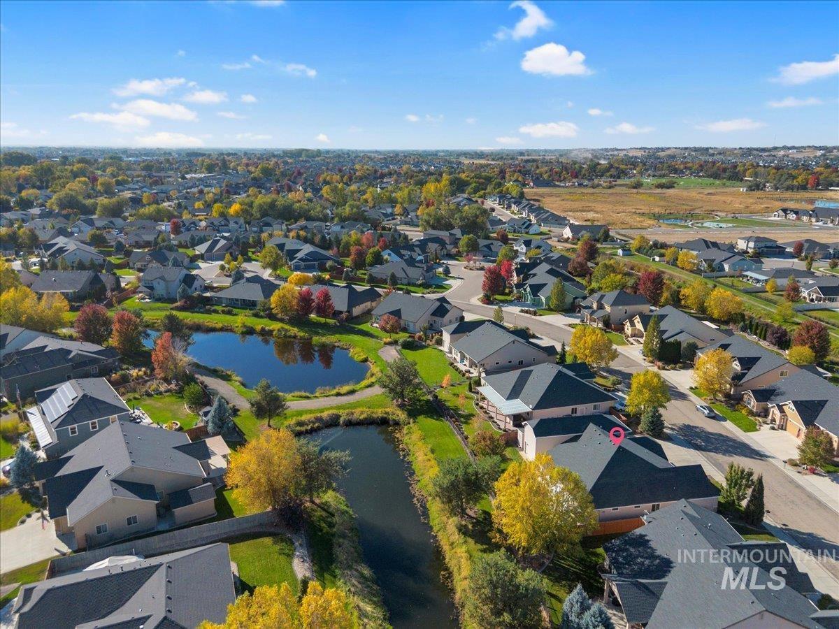 10187 W Purple Ash Dr., Star, Idaho 83669, 3 Bedrooms, 2 Bathrooms, Residential For Sale, Price $759,000, 99004154