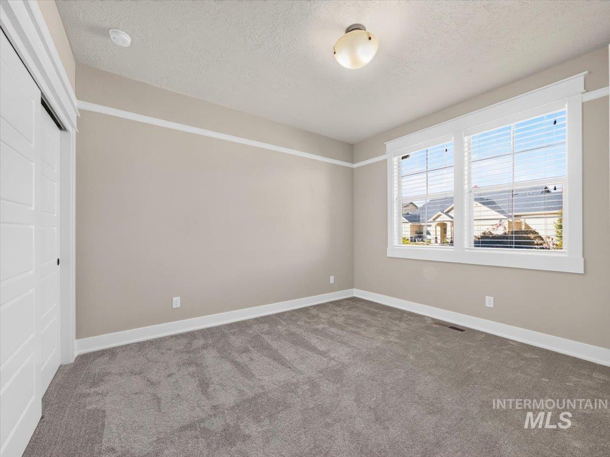 10187 W Purple Ash Dr., Star, Idaho 83669, 3 Bedrooms, 2 Bathrooms, Residential For Sale, Price $759,000, 99004154