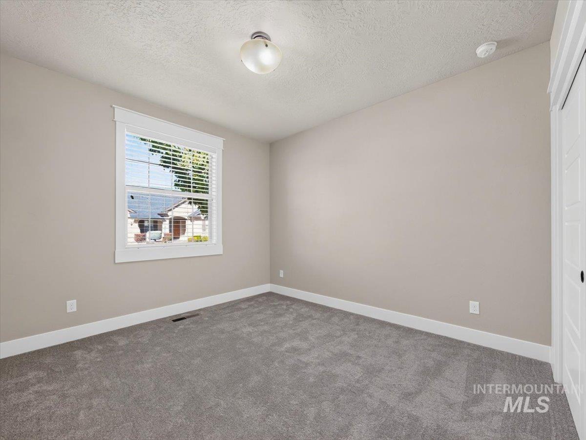 10187 W Purple Ash Dr., Star, Idaho 83669, 3 Bedrooms, 2 Bathrooms, Residential For Sale, Price $759,000, 99004154
