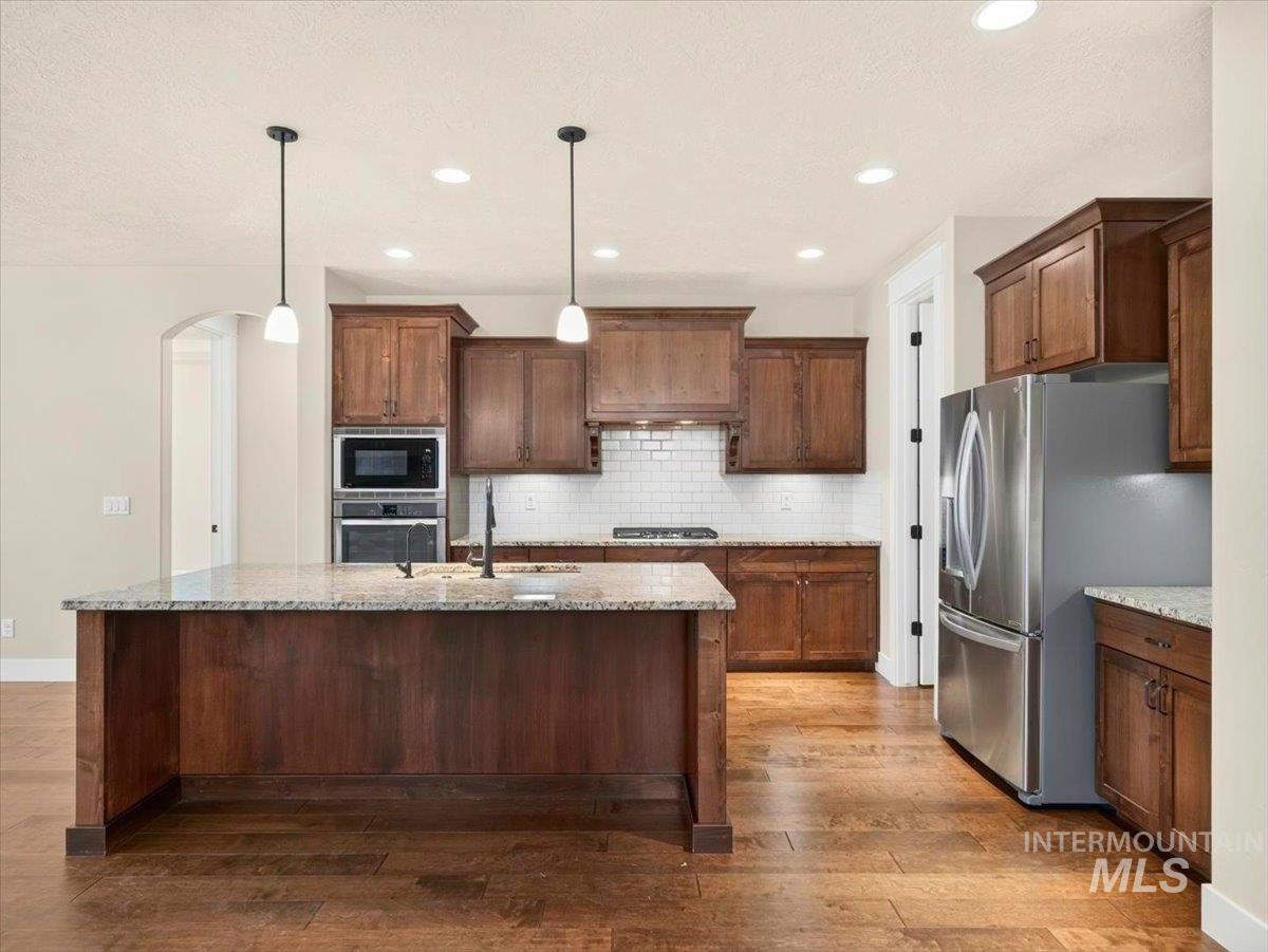 10187 W Purple Ash Dr., Star, Idaho 83669, 3 Bedrooms, 2 Bathrooms, Residential For Sale, Price $759,000, 99004154