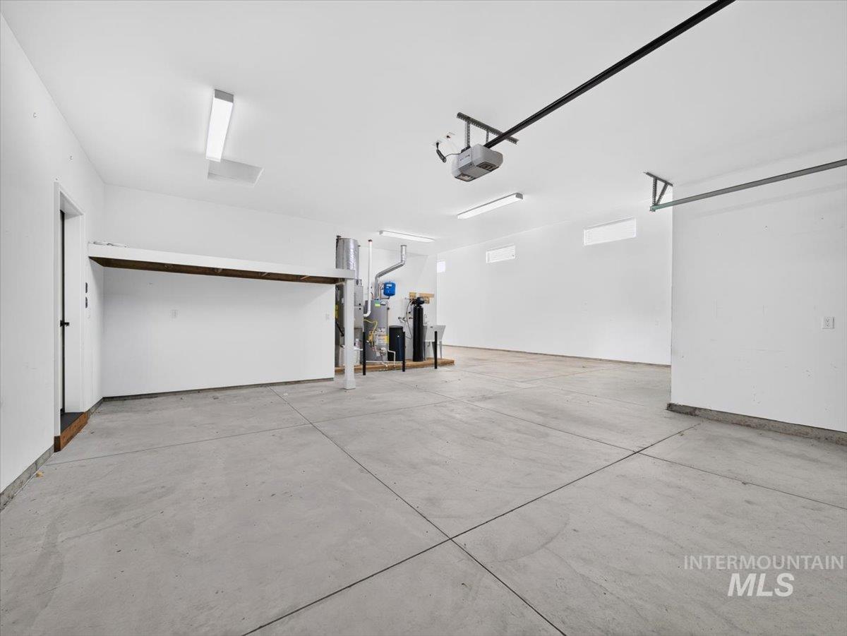 10187 W Purple Ash Dr., Star, Idaho 83669, 3 Bedrooms, 2 Bathrooms, Residential For Sale, Price $759,000, 99004154