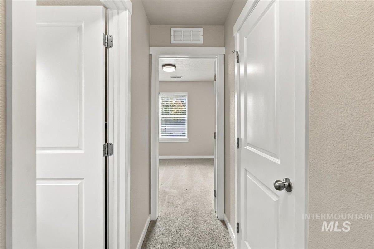 10874 Armuth St., Caldwell, Idaho 83605, 3 Bedrooms, 2 Bathrooms, Residential For Sale, Price $375,000,MLS 99004155
