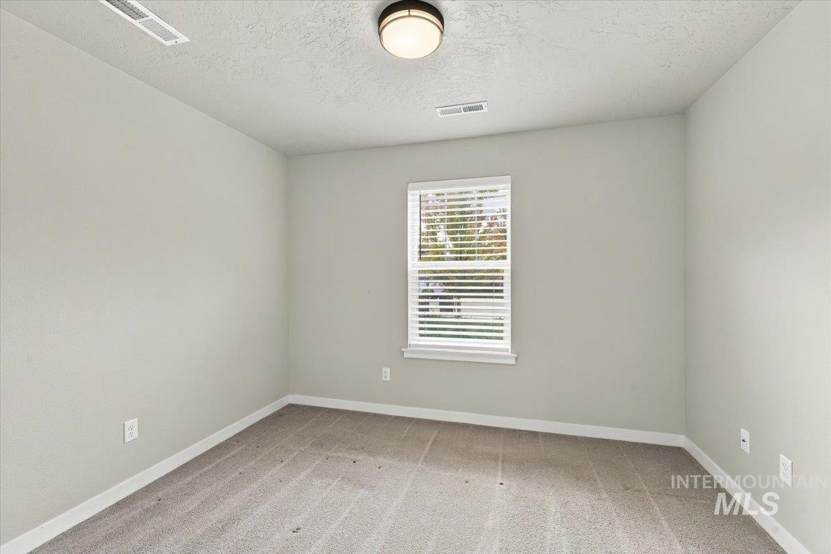 10874 Armuth St., Caldwell, Idaho 83605, 3 Bedrooms, 2 Bathrooms, Residential For Sale, Price $375,000,MLS 99004155