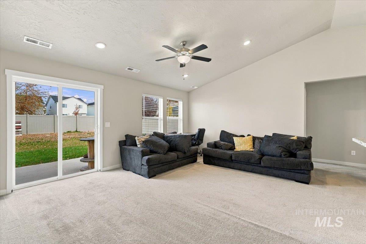 10874 Armuth St., Caldwell, Idaho 83605, 3 Bedrooms, 2 Bathrooms, Residential For Sale, Price $375,000,MLS 99004155