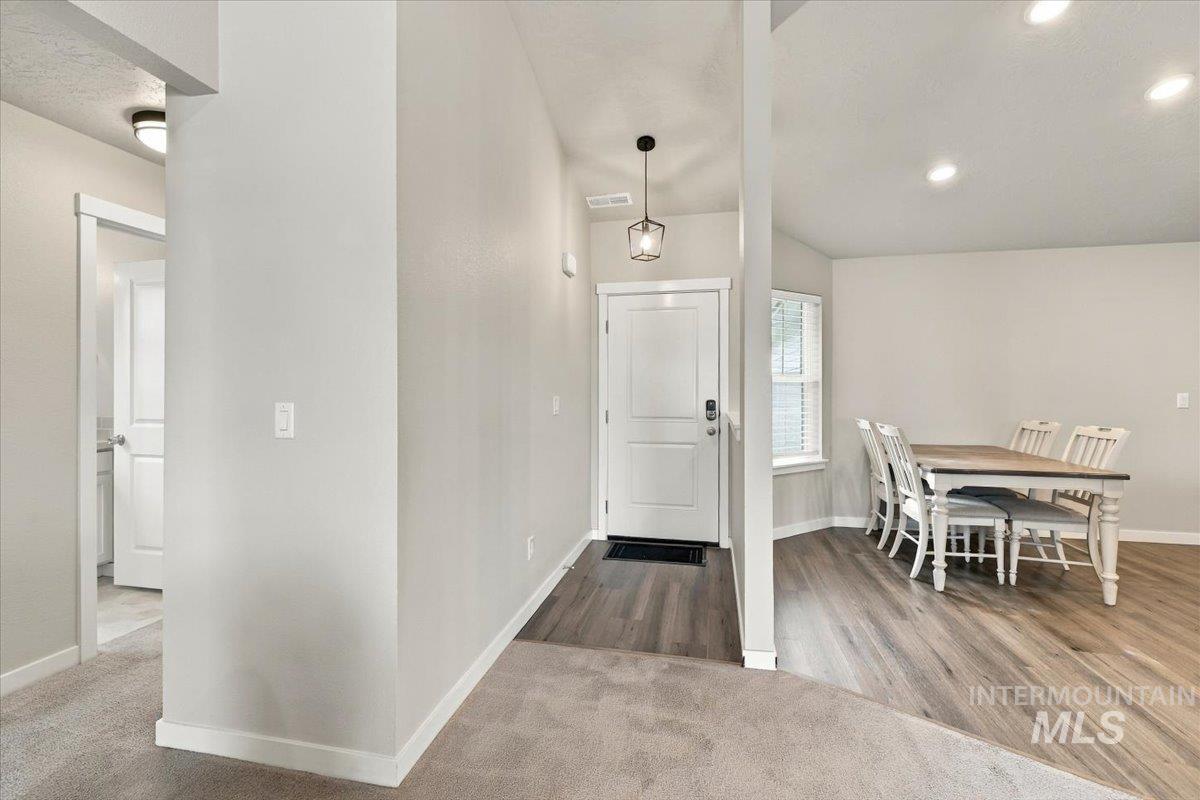 10874 Armuth St., Caldwell, Idaho 83605, 3 Bedrooms, 2 Bathrooms, Residential For Sale, Price $375,000,MLS 99004155