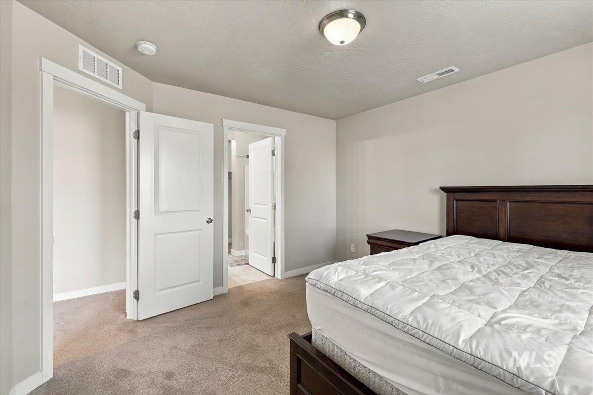 10874 Armuth St., Caldwell, Idaho 83605, 3 Bedrooms, 2 Bathrooms, Residential For Sale, Price $375,000,MLS 99004155