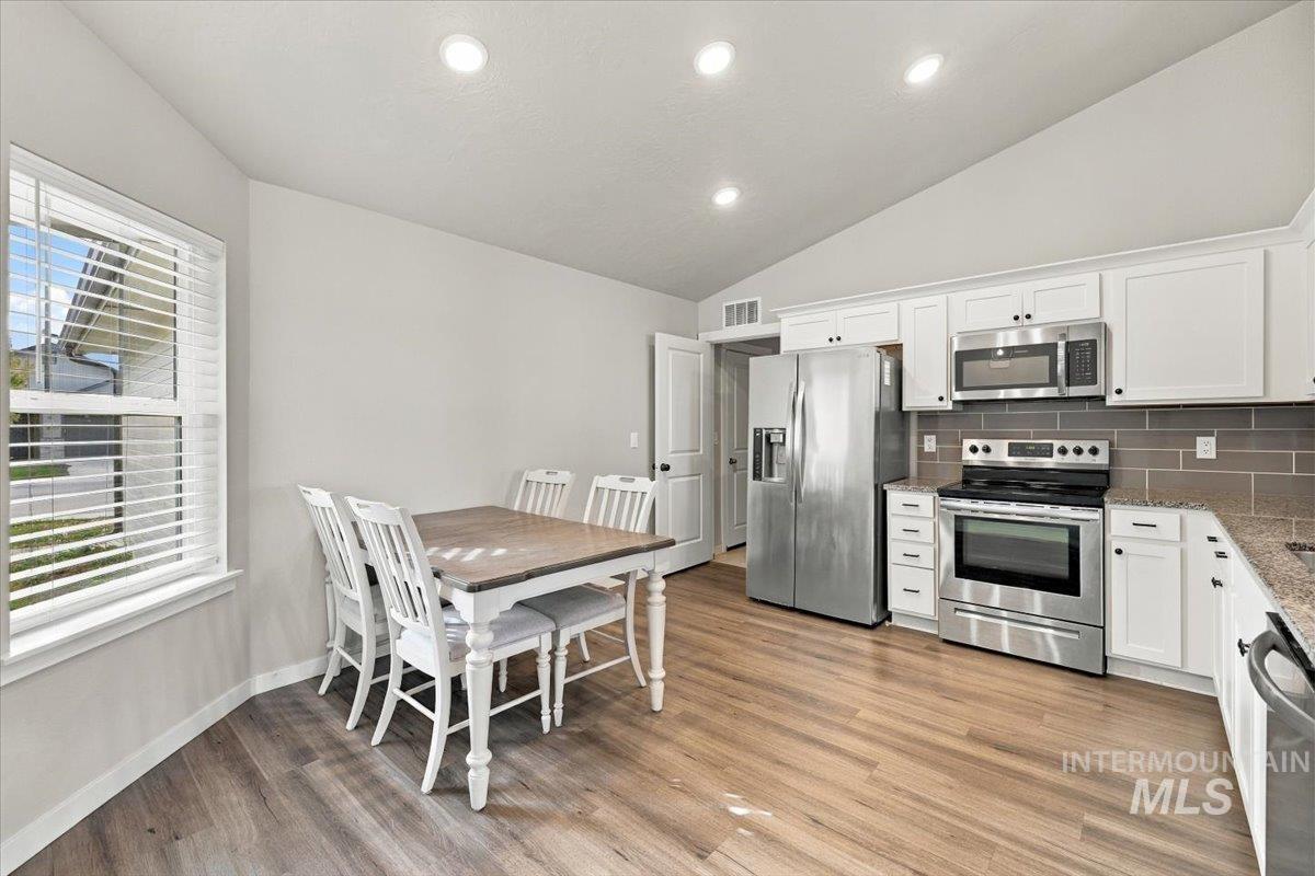 10874 Armuth St., Caldwell, Idaho 83605, 3 Bedrooms, 2 Bathrooms, Residential For Sale, Price $375,000,MLS 99004155