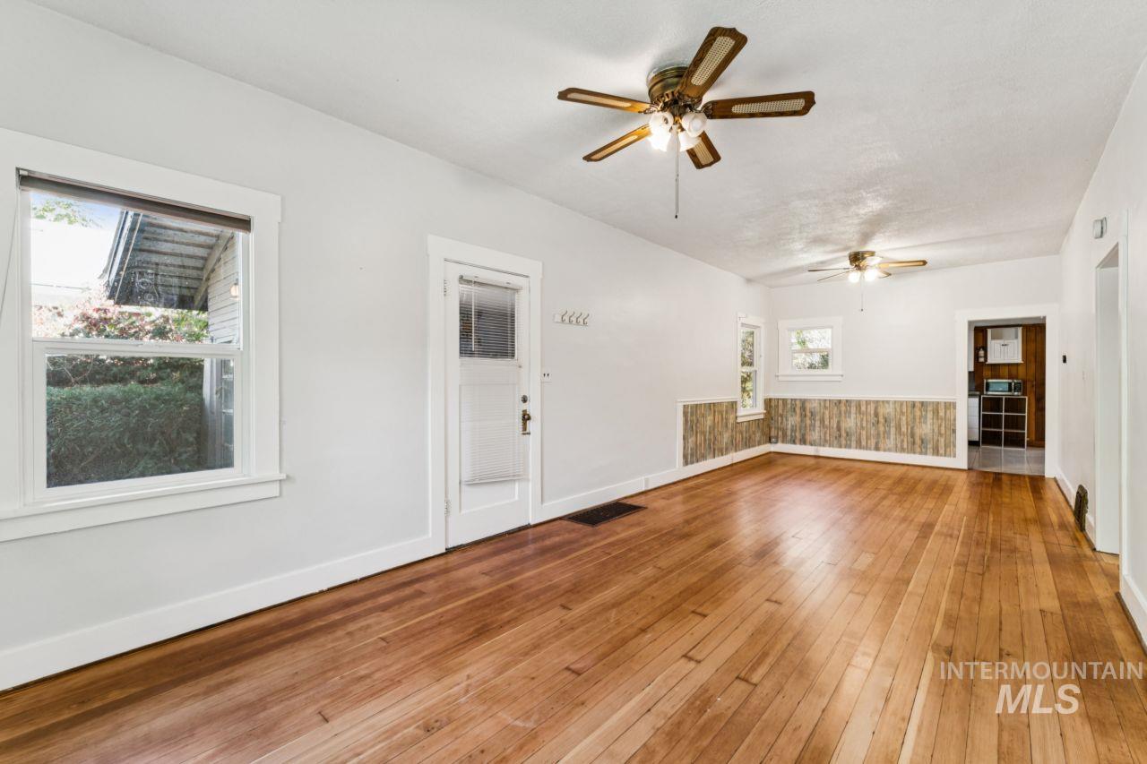 320 6th Ave S, Nampa, Idaho 83651, 2 Bedrooms, 1 Bathroom, Residential For Sale, Price $315,000,MLS 99004159