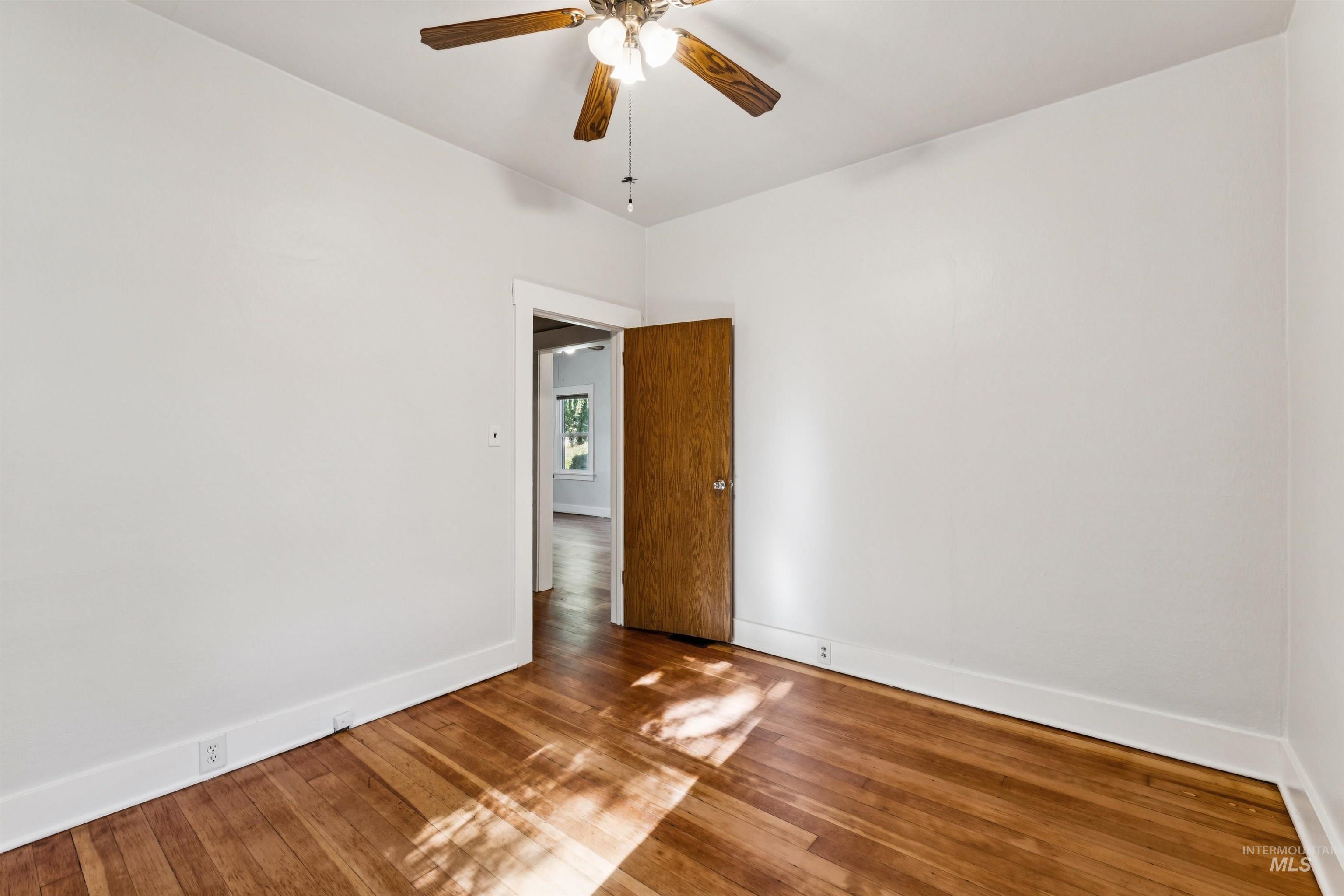 320 6th Ave S, Nampa, Idaho 83651, 2 Bedrooms, 1 Bathroom, Residential For Sale, Price $315,000,MLS 99004159
