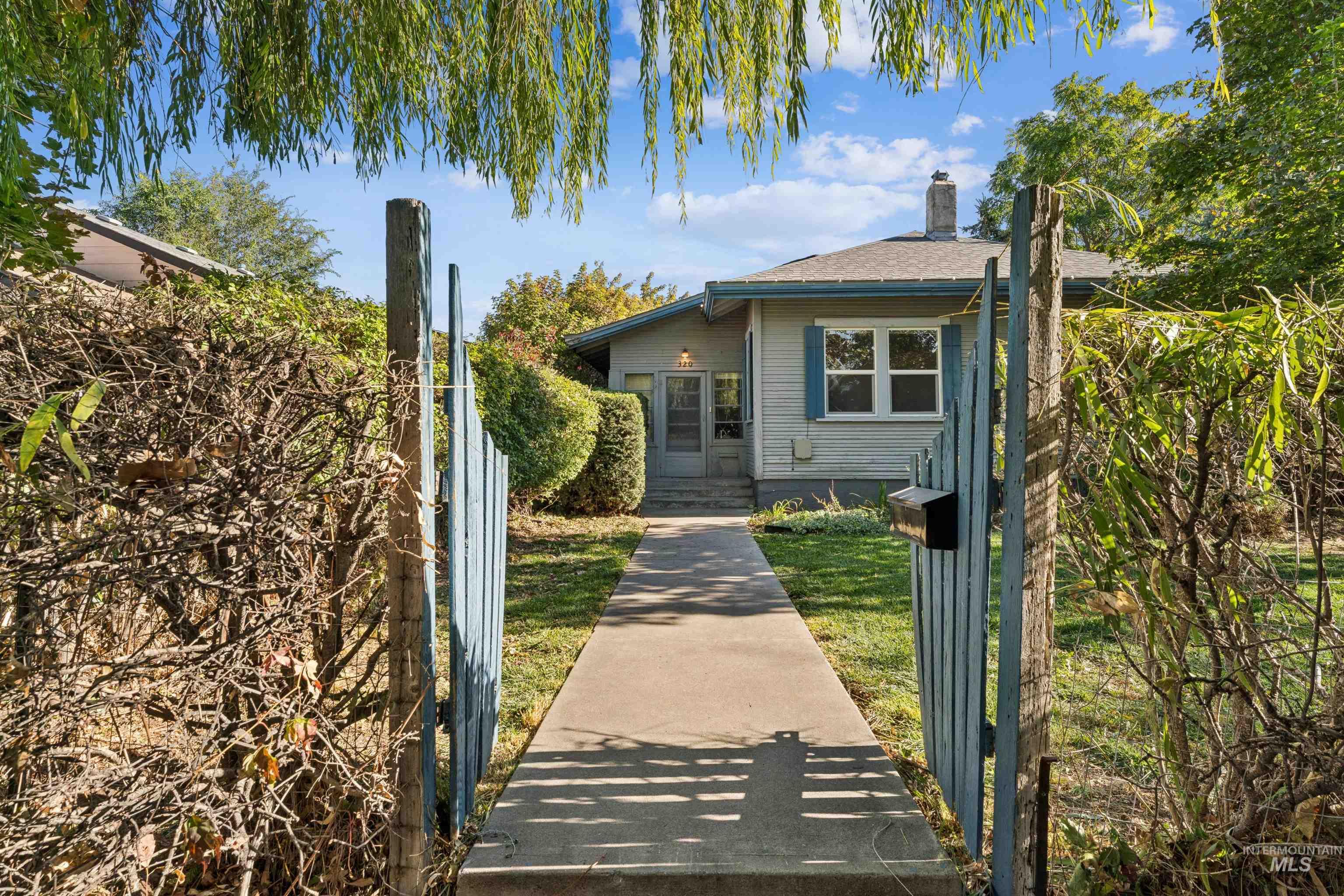 320 6th Ave S, Nampa, Idaho 83651, 2 Bedrooms, 1 Bathroom, Residential For Sale, Price $315,000,MLS 99004159